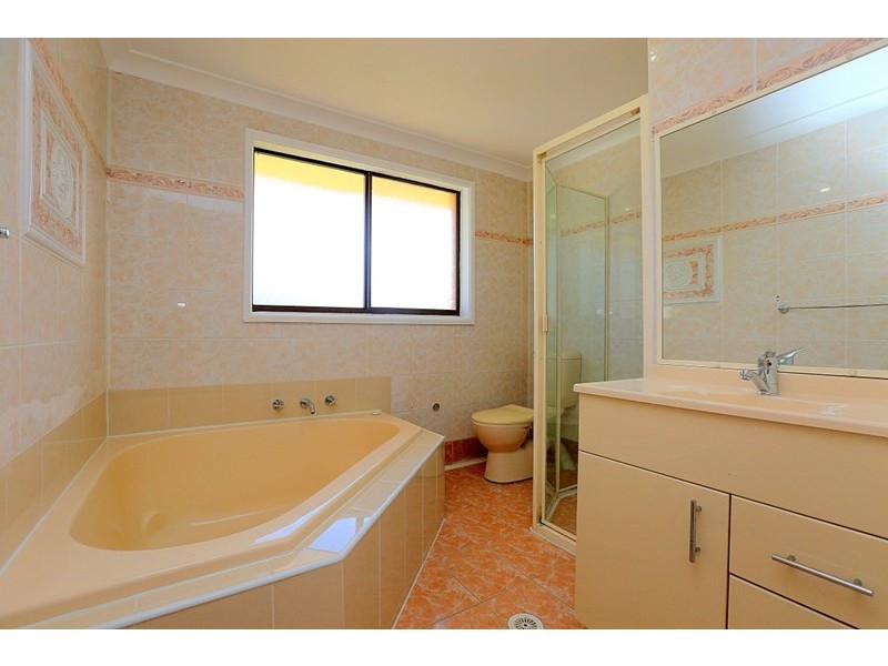 162 Rex Road, Georges Hall NSW 2198