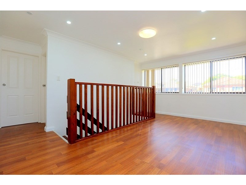 162 Rex Road, Georges Hall NSW 2198