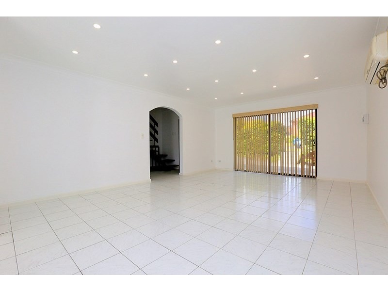 162 Rex Road, Georges Hall NSW 2198