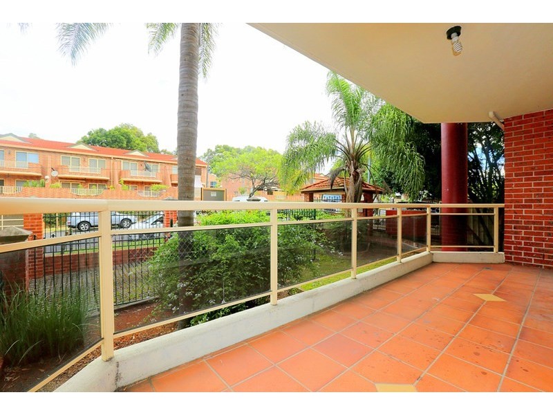 30/4-6 Dellwood Street, Bankstown NSW 2200