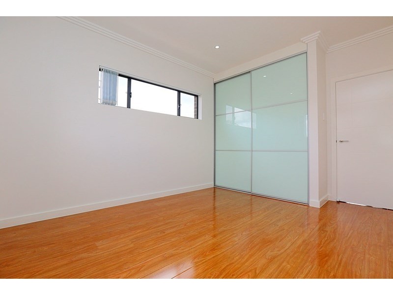 2/245 Cooper Road, Yagoona NSW 2199