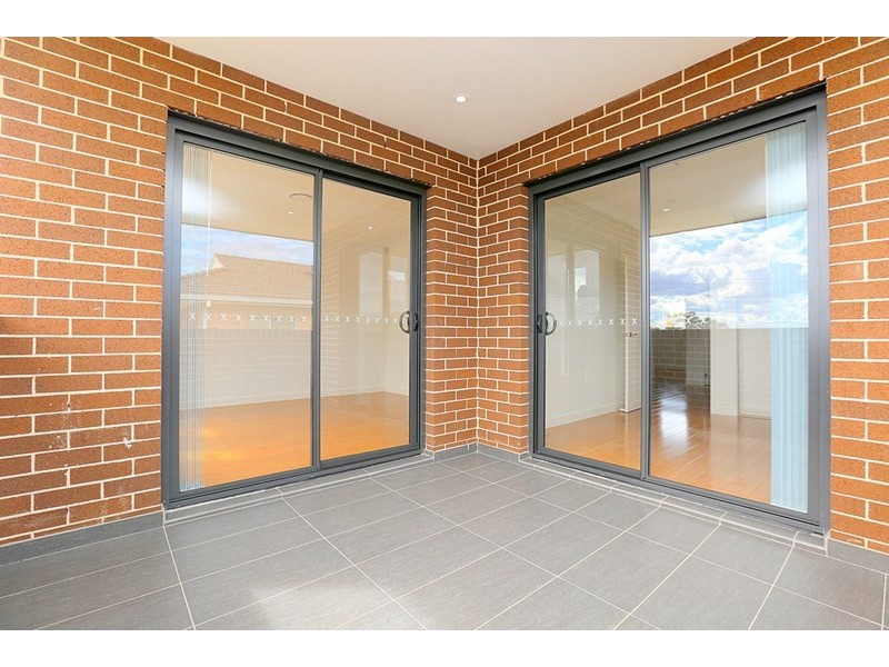 2/245 Cooper Road, Yagoona NSW 2199