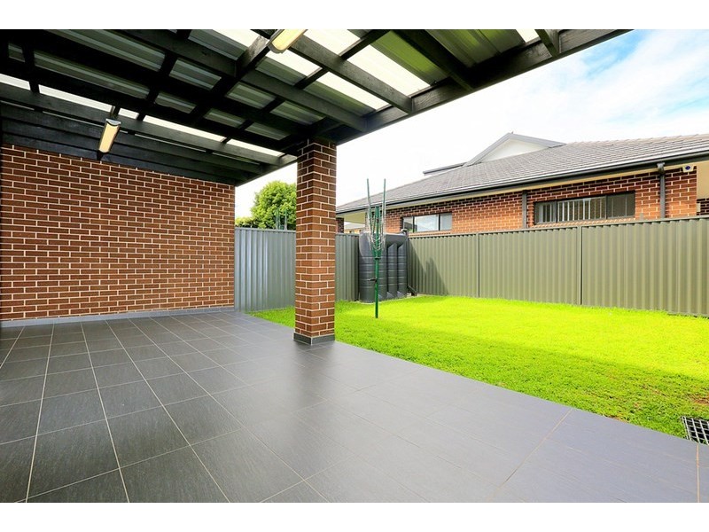 2/245 Cooper Road, Yagoona NSW 2199