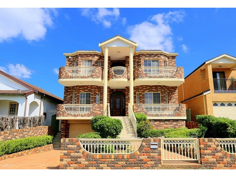 9 Pentland Avenue, Roselands NSW 2196