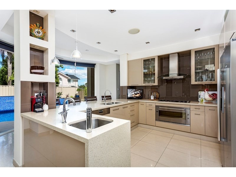 15 Josephine Crescent, Georges Hall NSW 2198