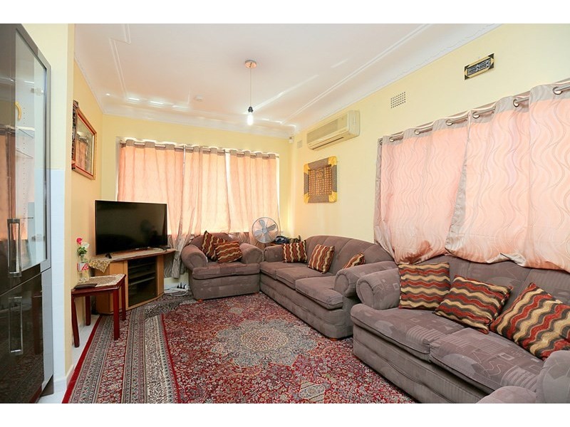 5 Highland Avenue, Bankstown NSW 2200