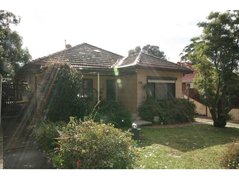 Sefton NSW 2162