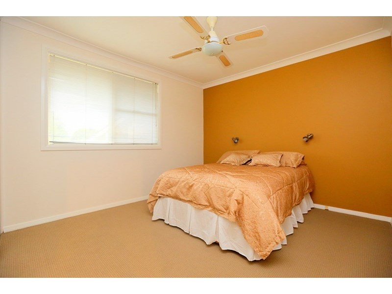 14 Josephine Crescent, Georges Hall NSW 2198