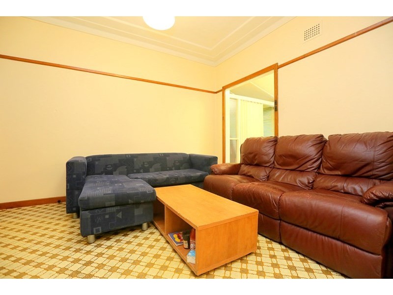 22 Tompson Road, Revesby NSW 2212