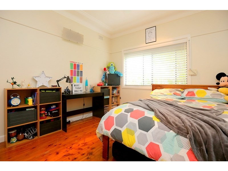 42 Gray Crescent, Yagoona NSW 2199