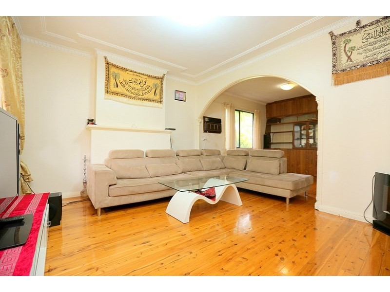 42 Columbine Avenue, Bankstown NSW 2200