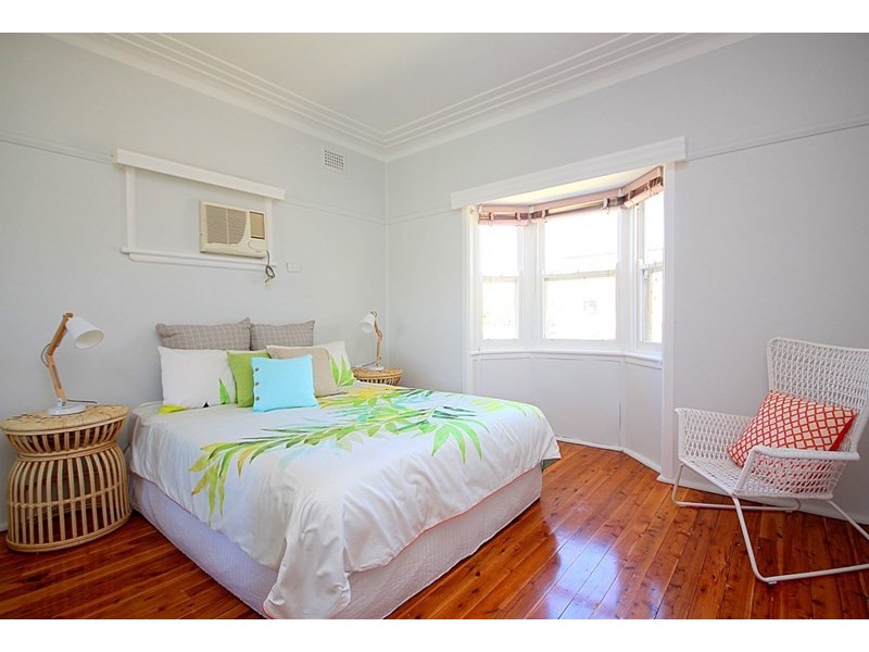 8 Birrong Avenue, Birrong NSW 2143