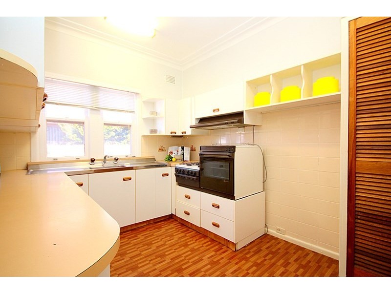 8 Birrong Avenue, Birrong NSW 2143