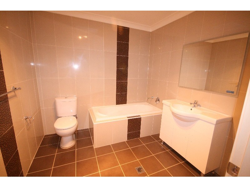 1/17 Sunset Avenue, Bankstown NSW 2200