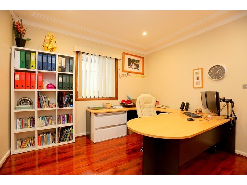 25 Wenke Crescent, Yagoona NSW 2199