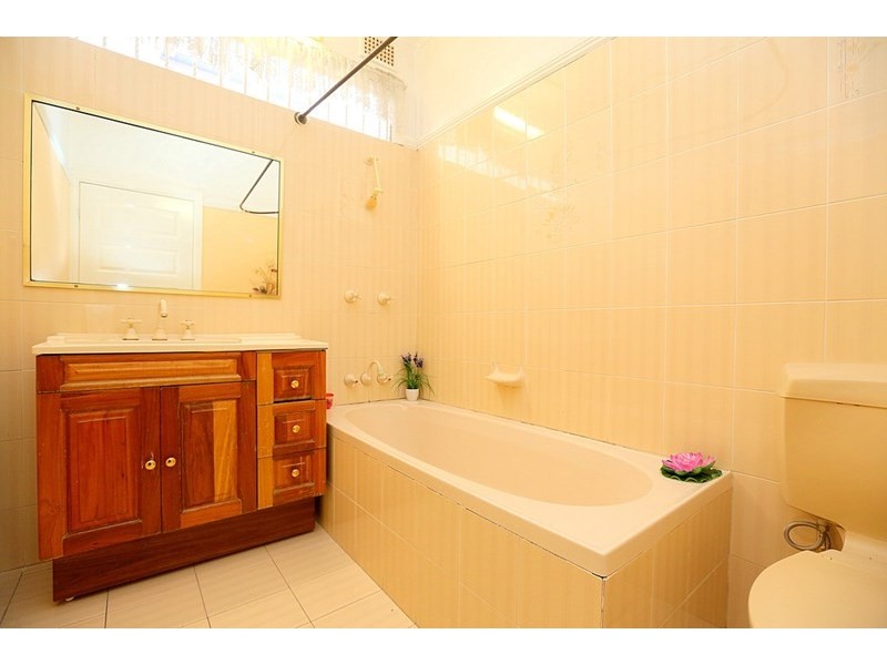 25 Wenke Crescent, Yagoona NSW 2199