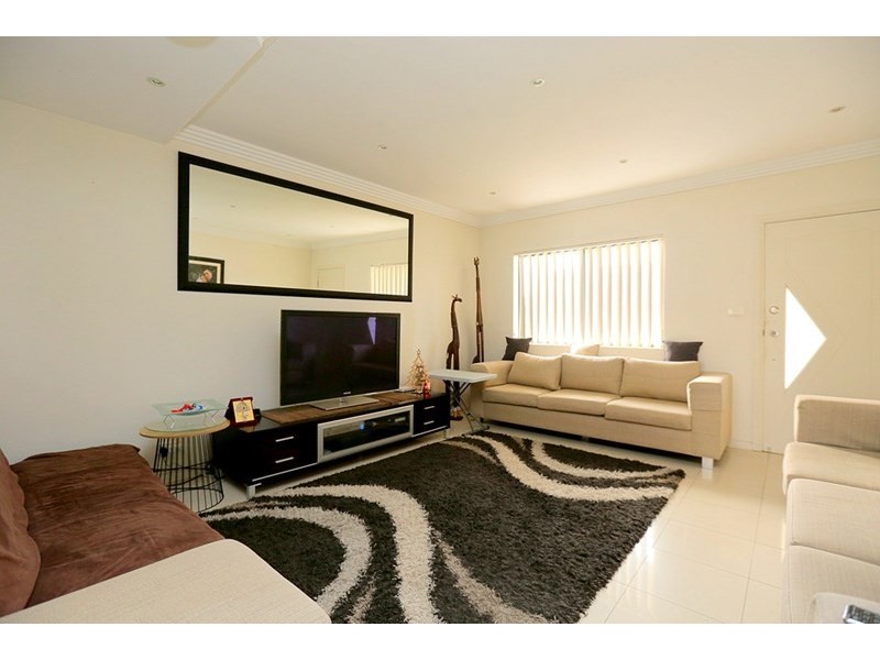 23A Kurrajong Avenue, Georges Hall NSW 2198