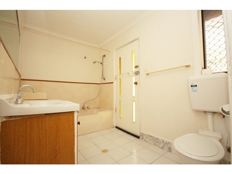 23A Larien Crescent, Birrong NSW 2143