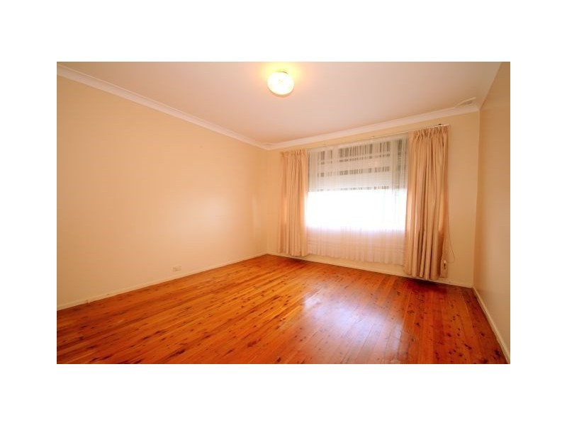 66 Caroline Crescent, Georges Hall NSW 2198