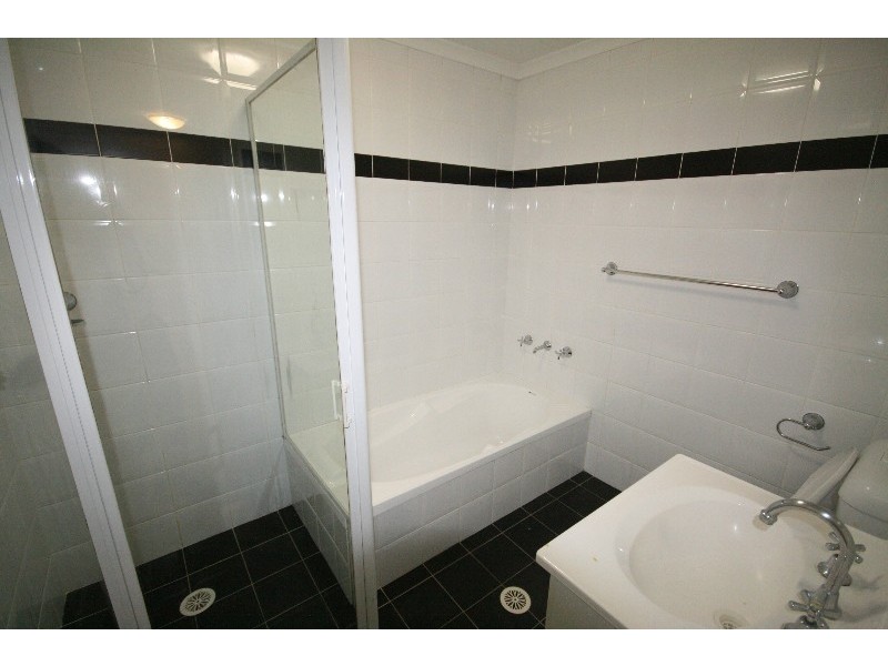 12/13-15 Gordon Street, Bankstown NSW 2200