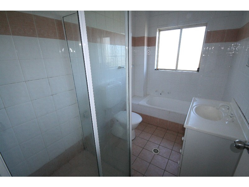 13/16-18 Reynolds Avenue, Bankstown NSW 2200
