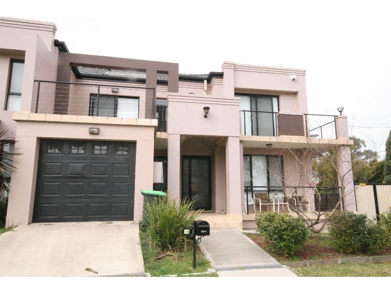 1A Mae Crescent, Panania NSW 2213