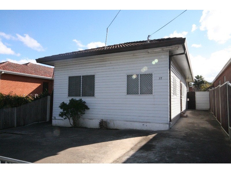 37 Cragg Street, Condell Park NSW 2200