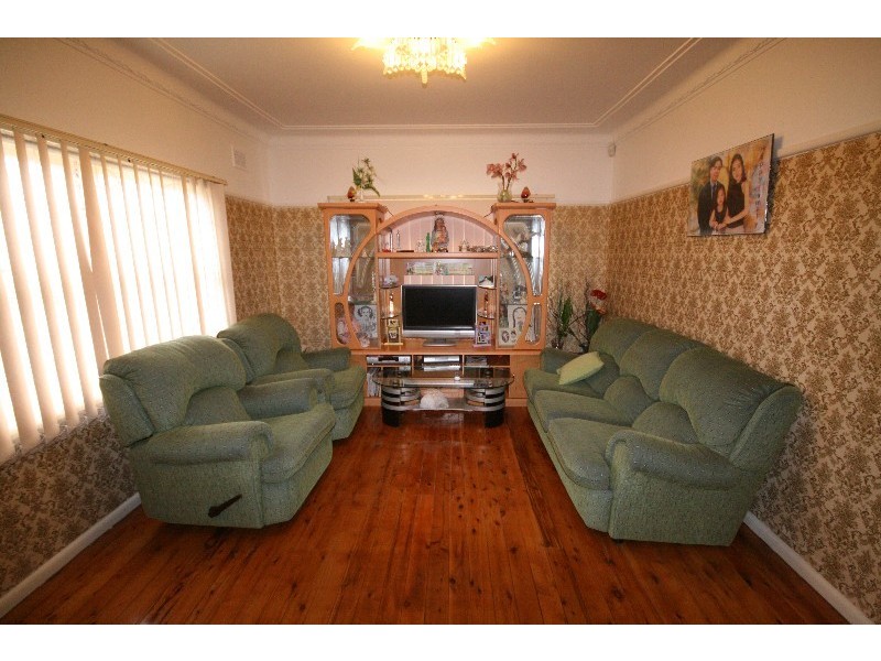 11 Burton Avenue, Chester Hill NSW 2162