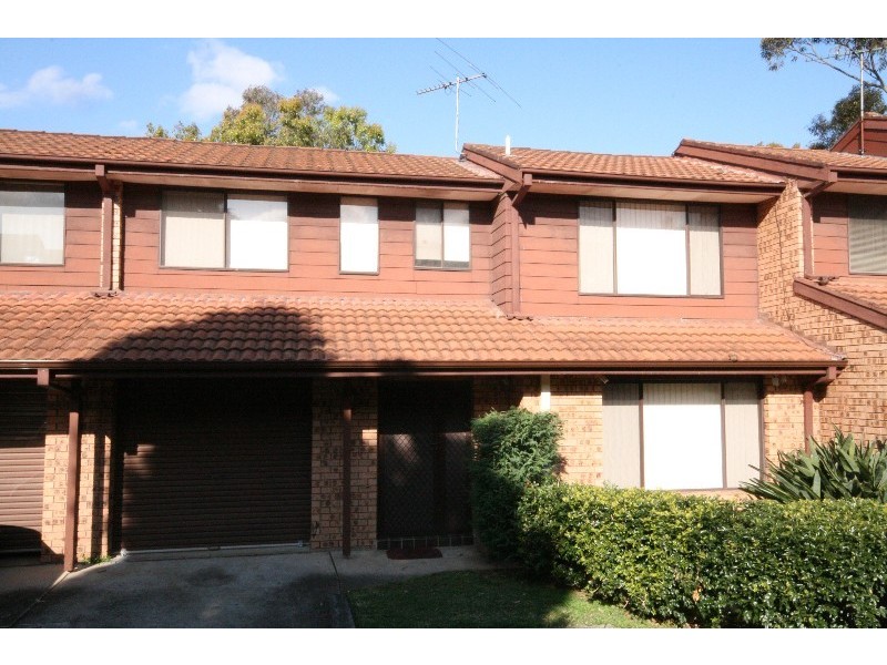 6/213 Old Kent Road, Greenacre NSW 2190