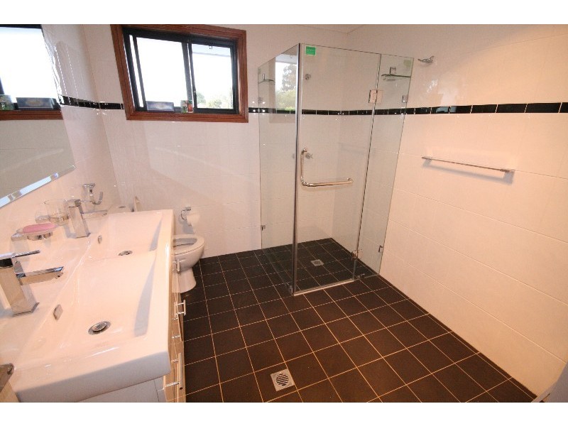 77 Hillcrest Avenue, Greenacre NSW 2190