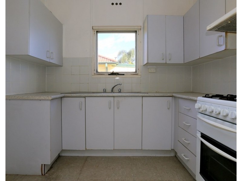 21 Cutcliffe Avenue, Regents Park NSW 2143