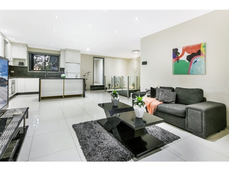 8 Mountview Avenue, Chester Hill NSW 2162