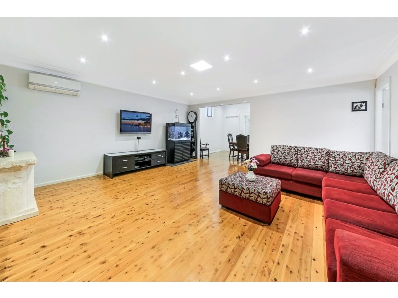 23 Endeavour Road, Georges Hall NSW 2198