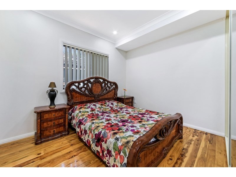 23 Endeavour Road, Georges Hall NSW 2198