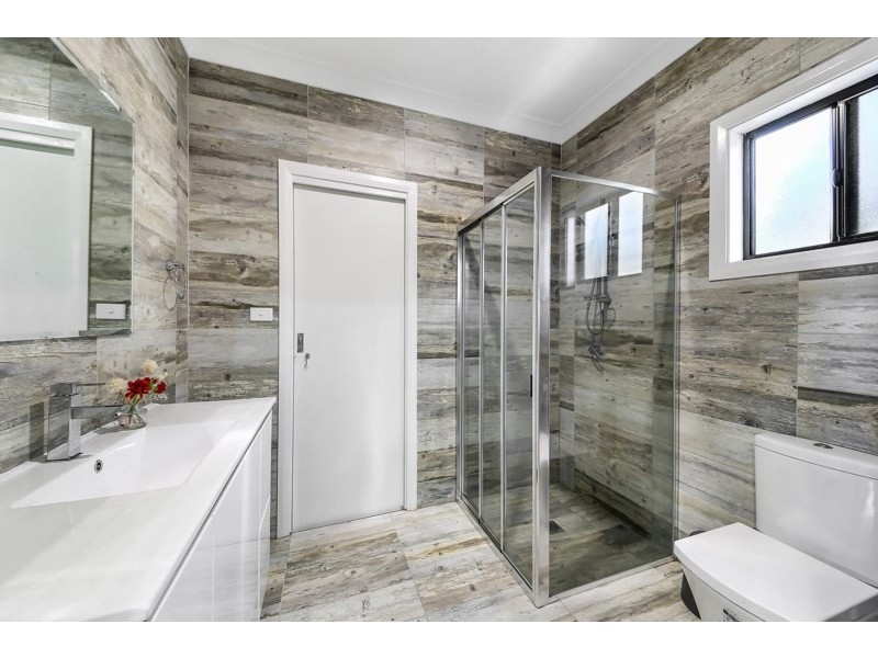 23 Endeavour Road, Georges Hall NSW 2198