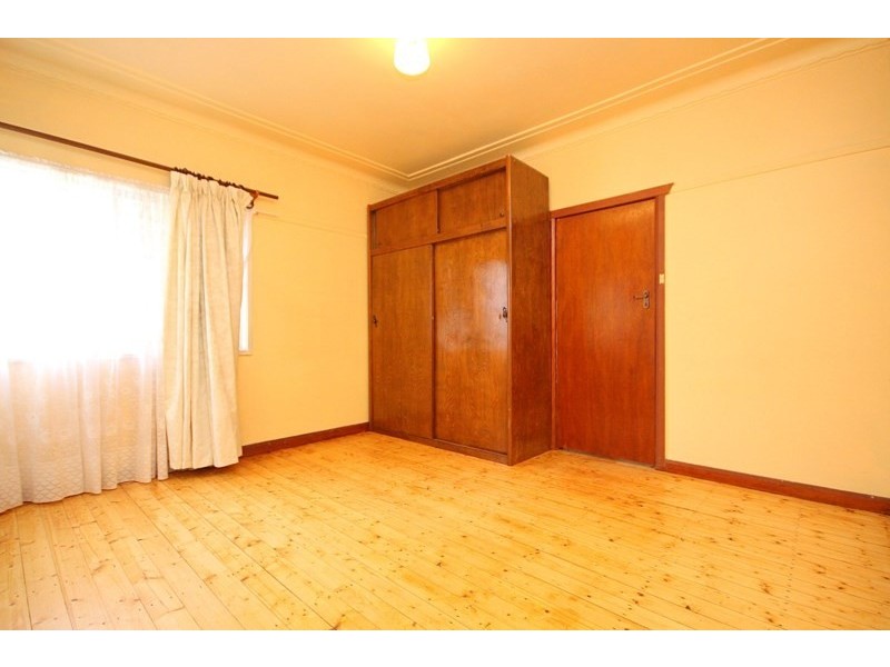 8 Stevens Street, Panania NSW 2213