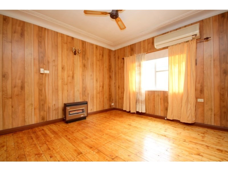 8 Stevens Street, Panania NSW 2213