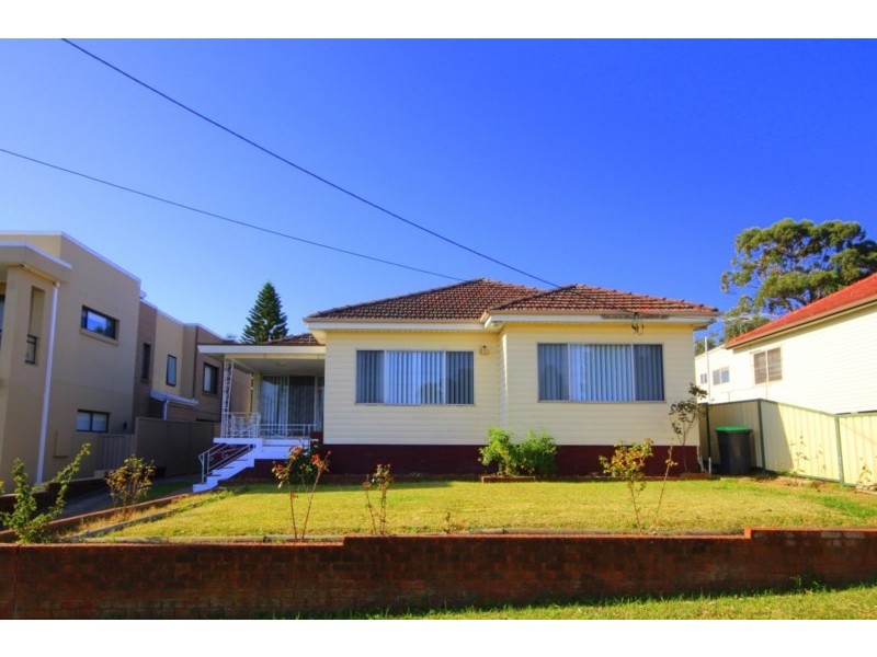 10 Winifred Street, Condell Park NSW 2200