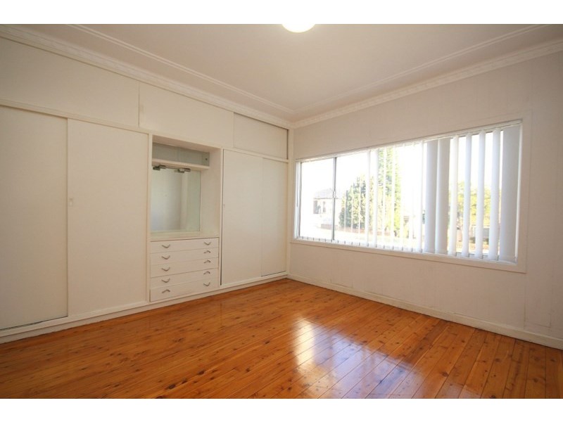 10 Winifred Street, Condell Park NSW 2200