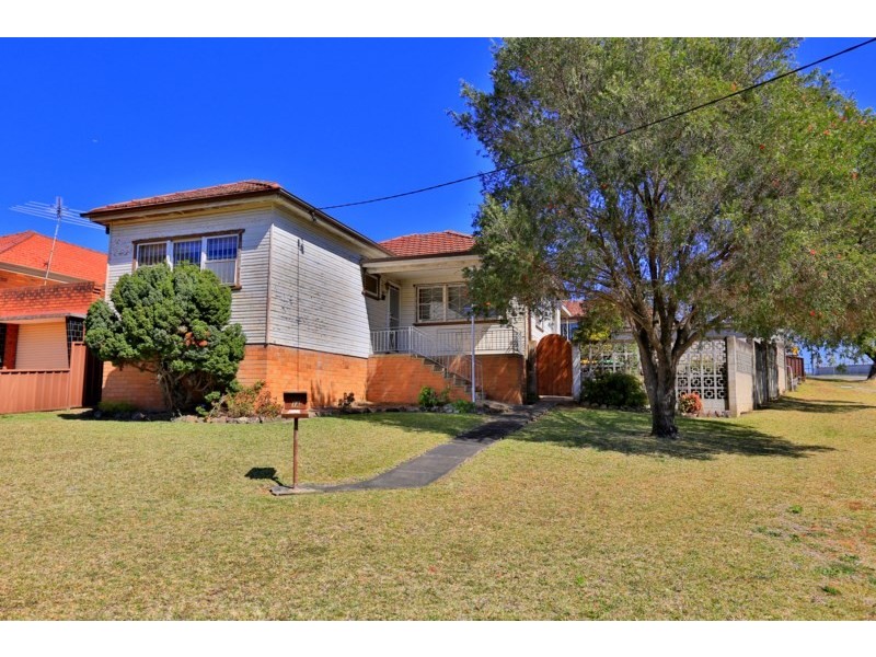 1A Tewinga Road, Birrong NSW 2143