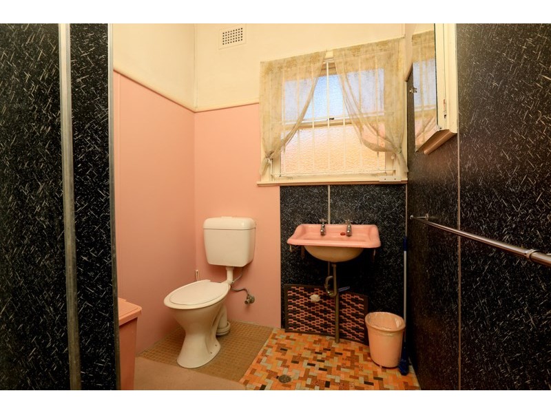 1A Tewinga Road, Birrong NSW 2143