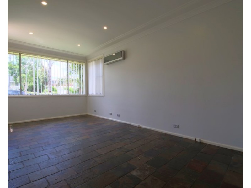 86 Rex Road, Georges Hall NSW 2198