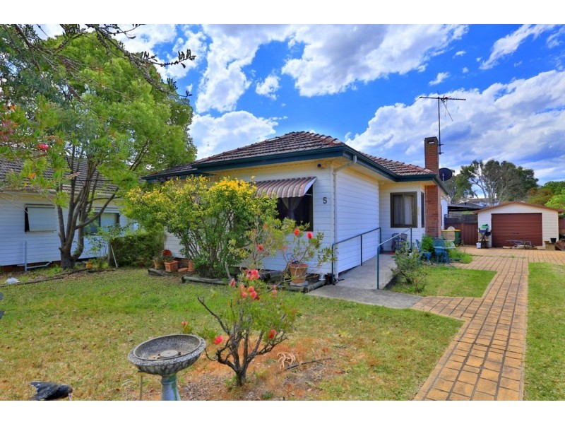 5 Winston Avenue, Bass Hill NSW 2197