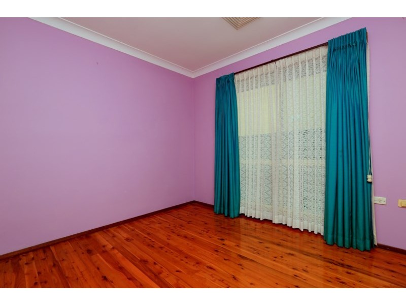 187 Rex Road, Georges Hall NSW 2198