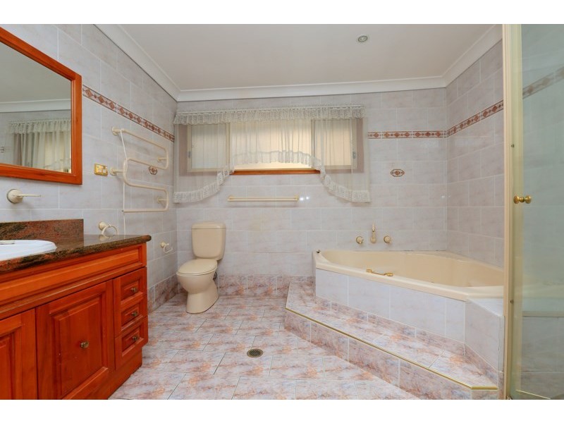 187 Rex Road, Georges Hall NSW 2198