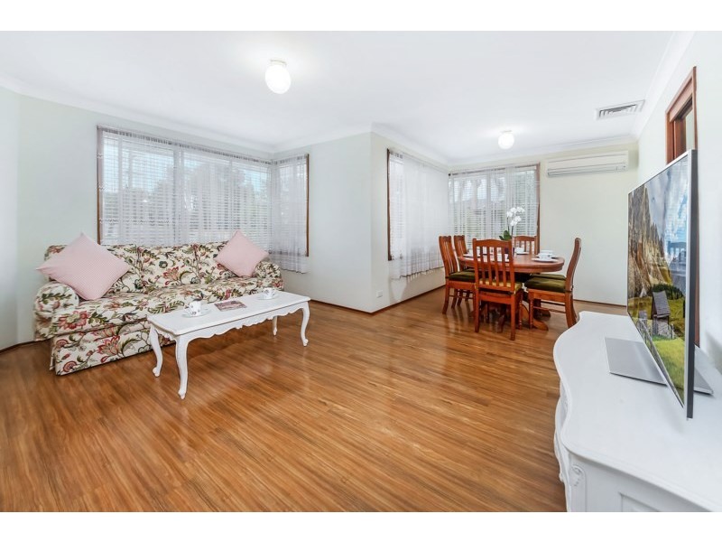 6 Kurrajong Avenue, Georges Hall NSW 2198