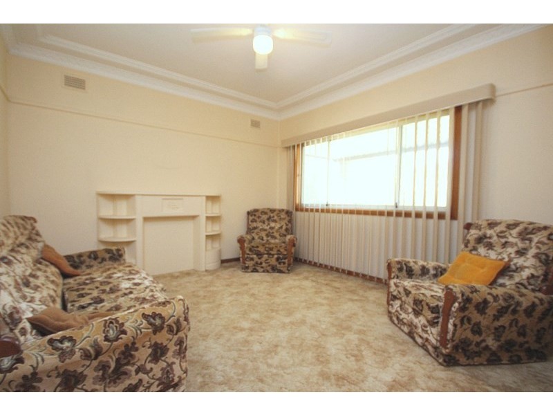 7 Verbena Avenue, Bankstown NSW 2200