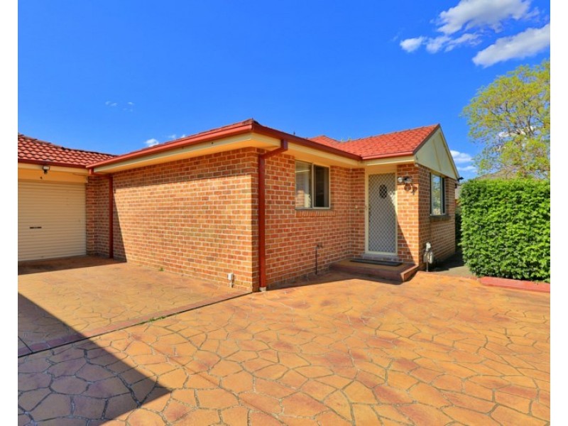 4/64 Market Street, Condell Park NSW 2200