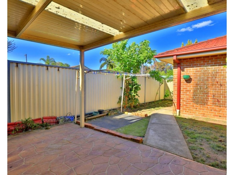 4/64 Market Street, Condell Park NSW 2200