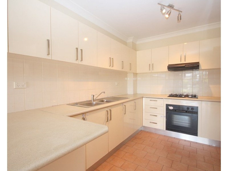 8/13-15 Cairds Avenue, Bankstown NSW 2200